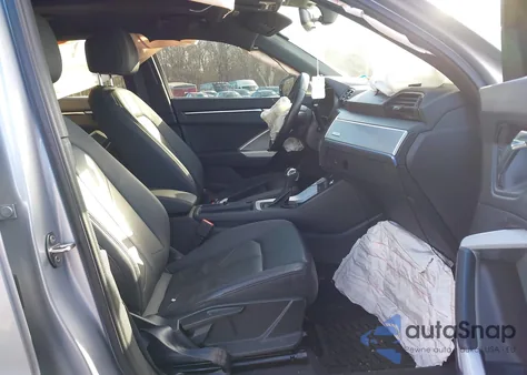 2020 Audi Q3 Premium 45 Tfsi Quattro Tiptronic z USA, uszkodzony, nr VIN WA1AECF38L1122686